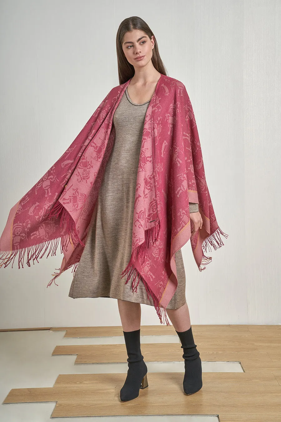 Nazca - 44 Cape Royal Alpaca Color Fucsia