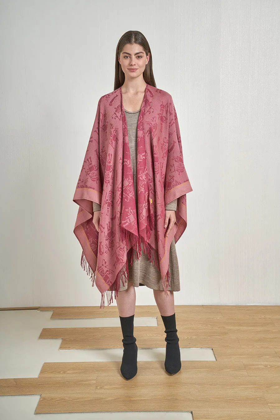 Nazca - 44 Cape Royal Alpaca Color Fucsia